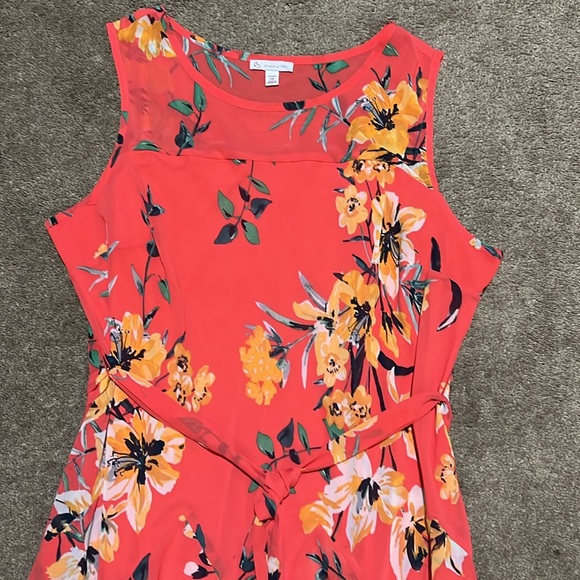 Floral A-Symmetrical Summer Dress - Picture 2 of 10